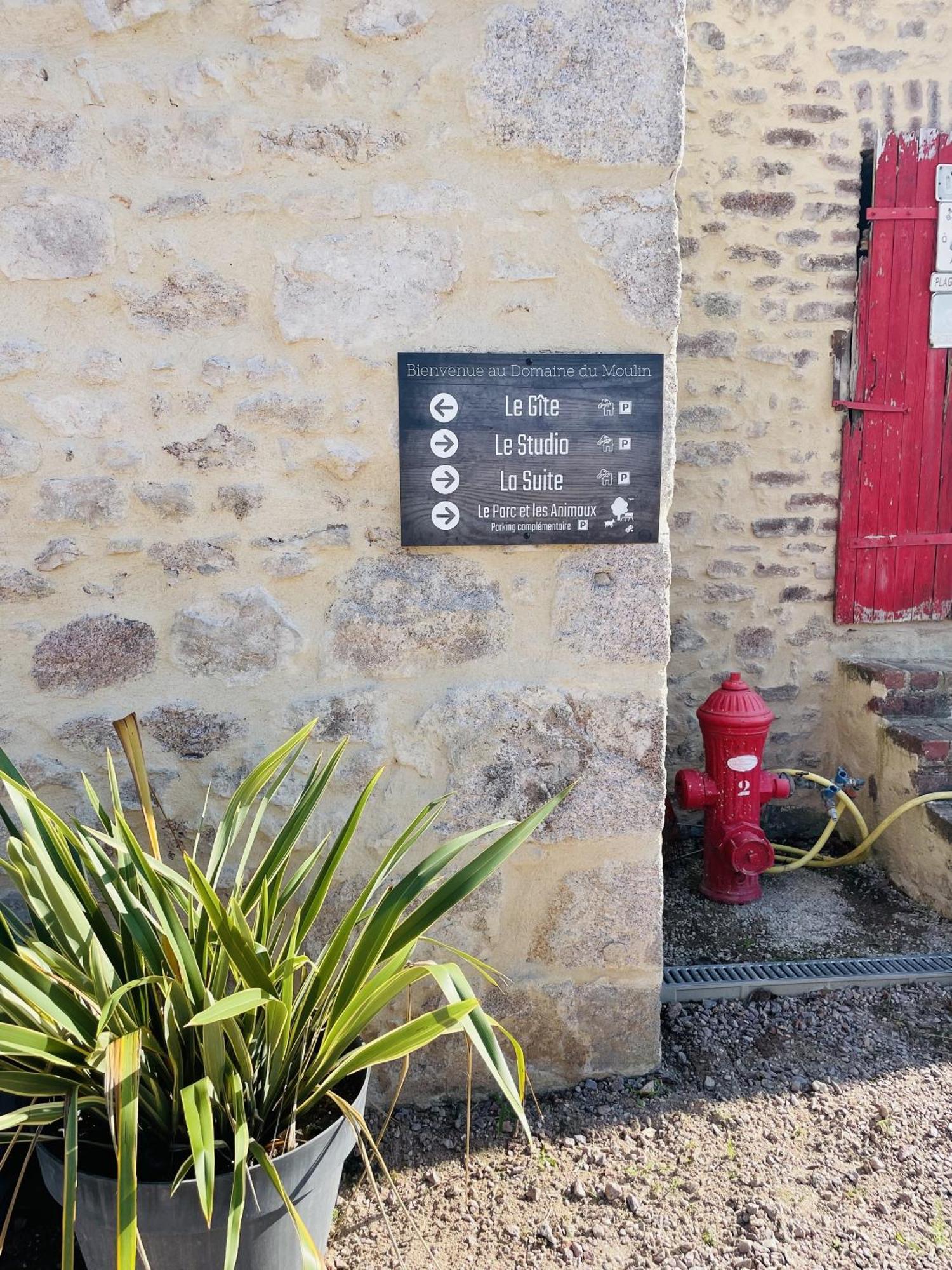 Le Lodge Spa Saint-Laurent-d'Andenay エクステリア 写真