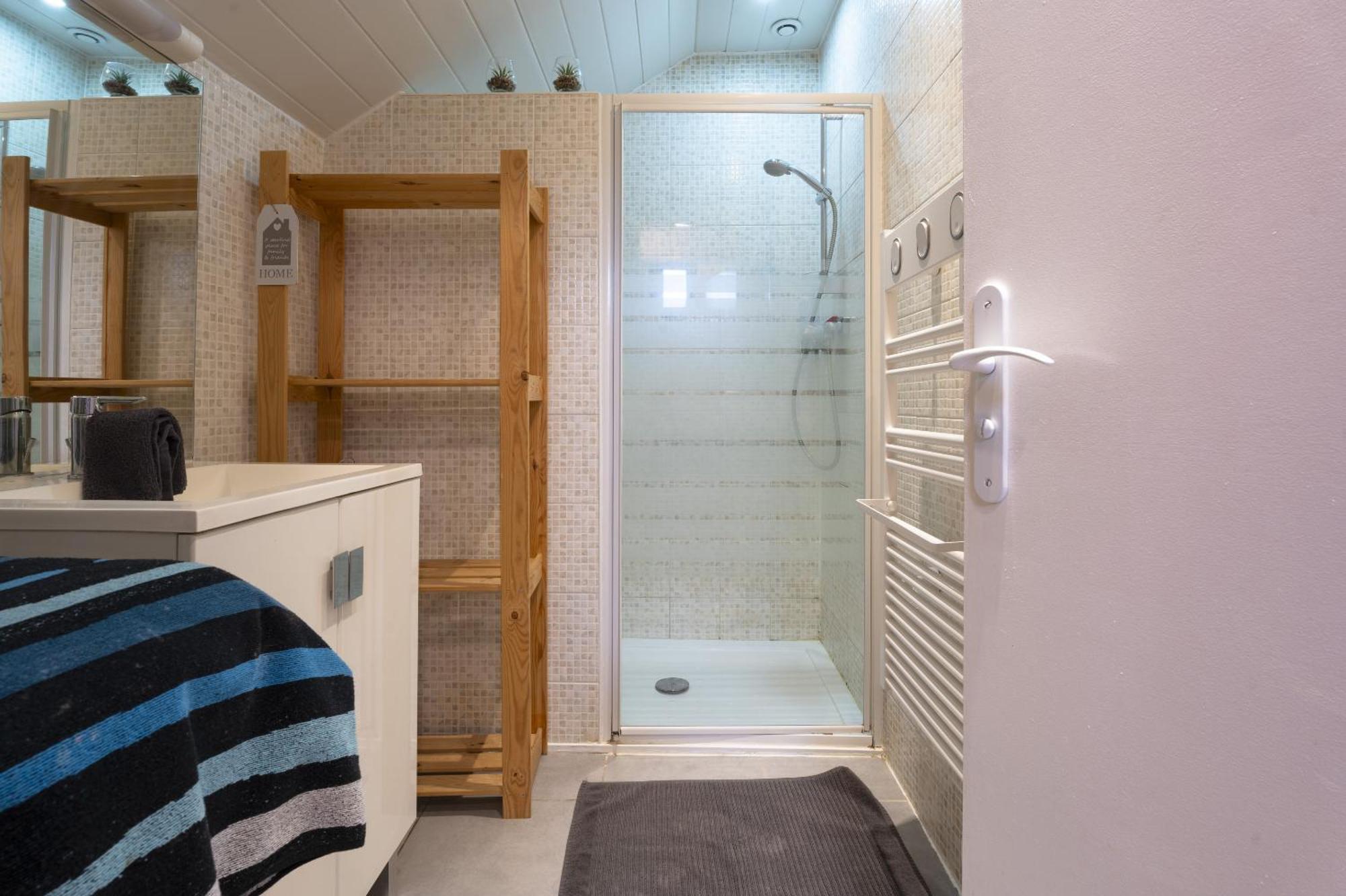 Le Lodge Spa Saint-Laurent-d'Andenay エクステリア 写真
